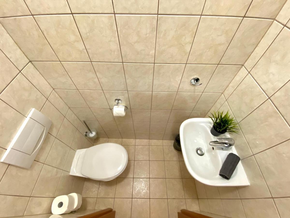 Downtown Vibe-Kiraly I Apts W Private Balcony บูดาเปสต์ ภายนอก รูปภาพ