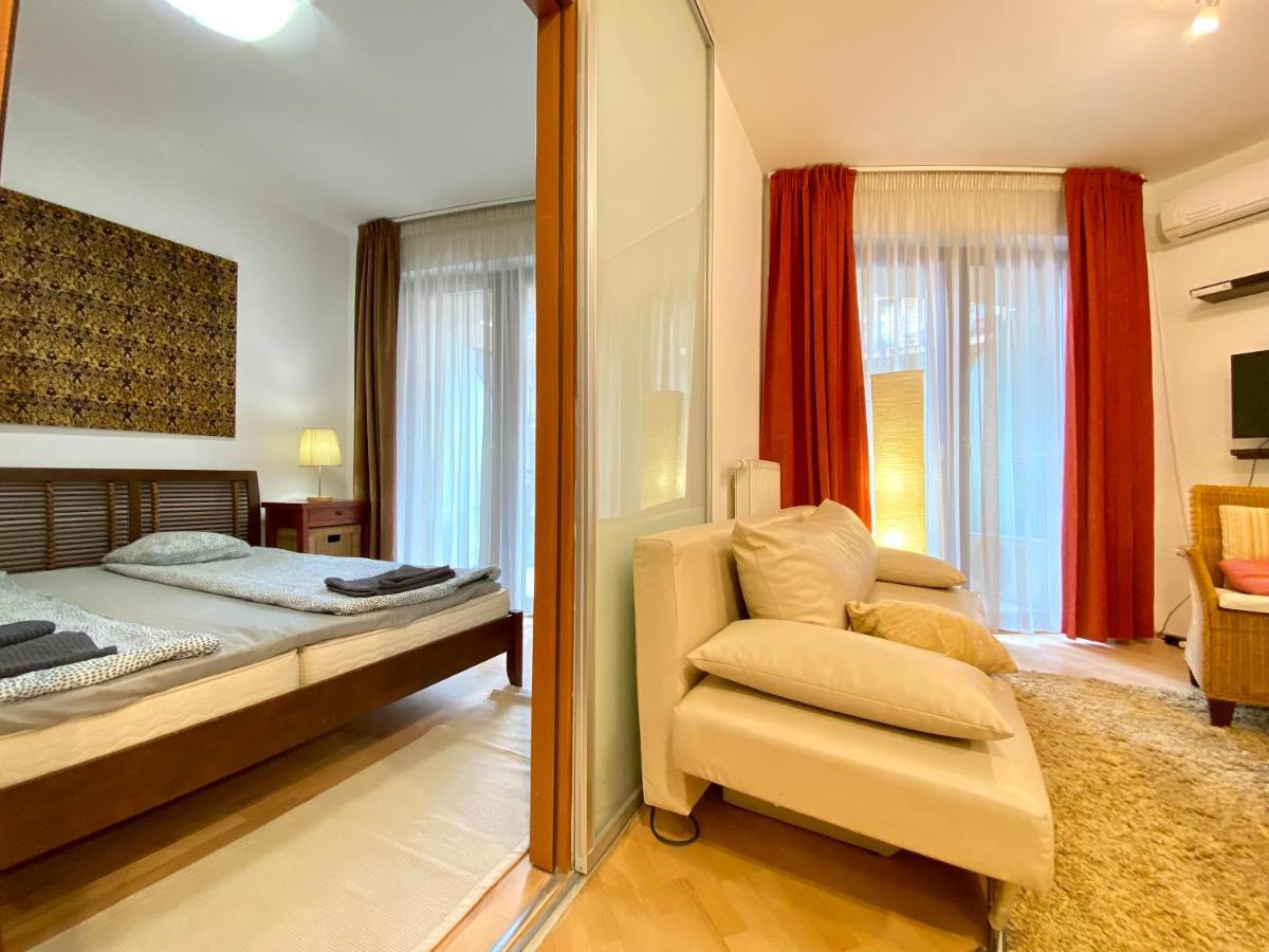 Downtown Vibe-Kiraly I Apts W Private Balcony บูดาเปสต์ ภายนอก รูปภาพ